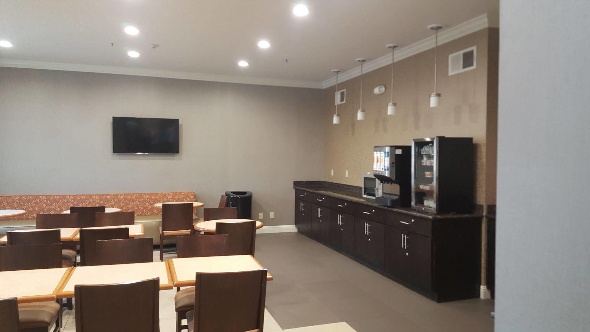 乔治敦贝斯特韦斯特优质套房酒店 Oakley 外观 照片